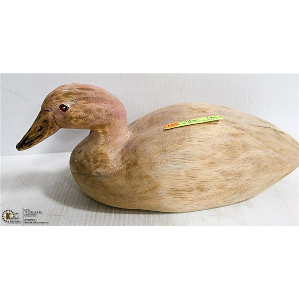 FOLK ART WOODEN DUCK DECOY