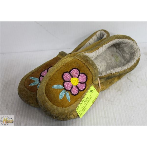 WOODLAND CREE BEADED MOCASSINS