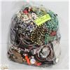 Image 1 : LARGE BAG OF ASSORTED JEWELRY