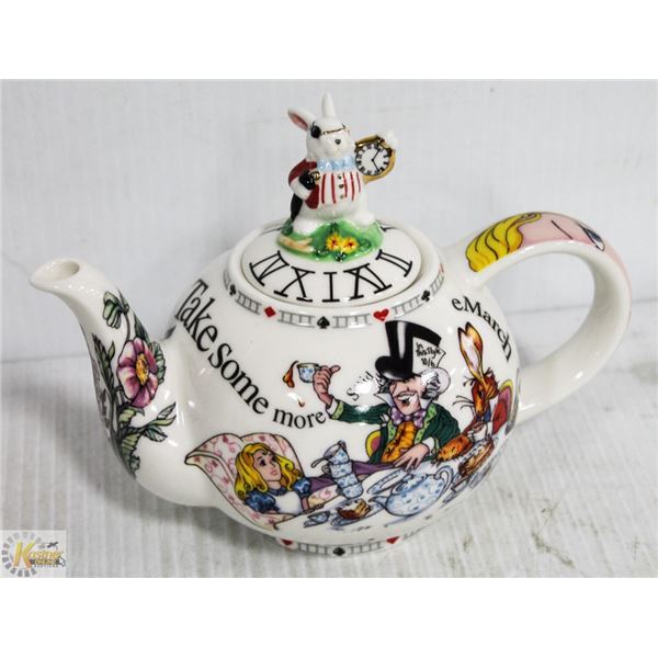 ALICE IN WONDERLAND TEAPOT