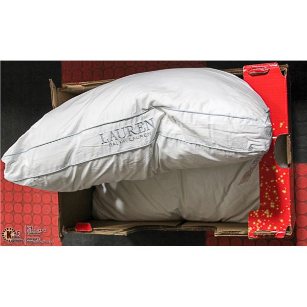 PAIR OF RALPH LAUREN DESIGNER QUEEN PILLOWS