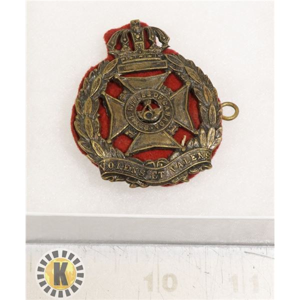 WW2 ROYAL RIFLES OF CANADIAN MILITARY CAP BADGE