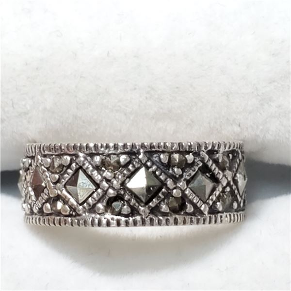 SILVER ONYX RING (~SIZE 7)