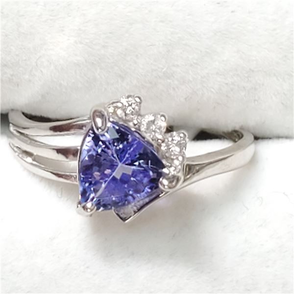 10K WHITE GOLD TANZANITE(0.95CT) DIAMOND