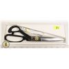 Image 1 : PROSHEAR SEWING SCISSORS WITH MEASURING TAPE