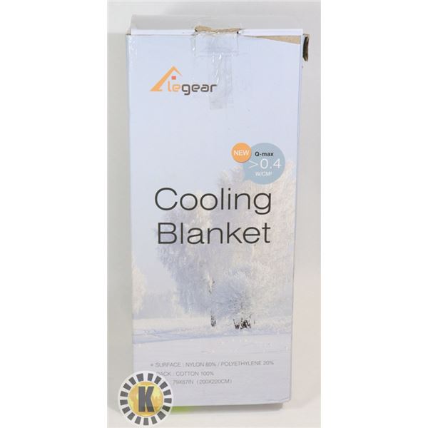 COOLING BLANKET SIZE 79" X 87"