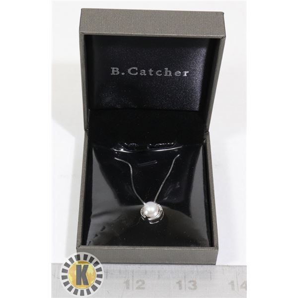 .925 SILVER CHAIN  AND FRESH WATER PEARL PENDANT