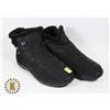 Image 1 : SIZE 43 WOMENS BOOTS