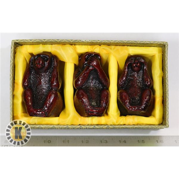 SET OF THE THREE EVILS MONKEYS, SEE NO EVIL, HEAR