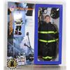 Image 1 : NEW YORK CITY FIRE FIGHTER FIGURE
