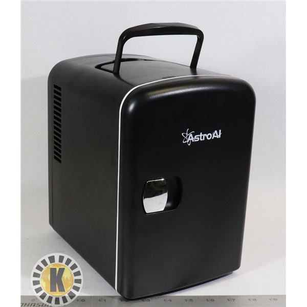 ASTRO AI MINI COOLER/ WARMER
