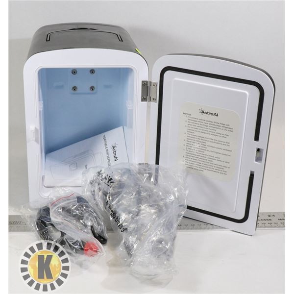 ASTRO AI MINI COOLER/ WARMER