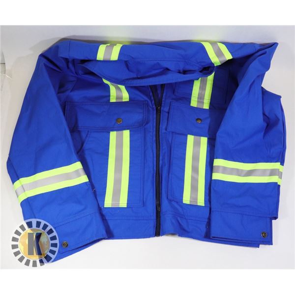 SIZE 3-XL MADE IN CANADA HI VIS JACKET