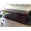 Image 1 : MAHOGANY 6' CREDENZA
