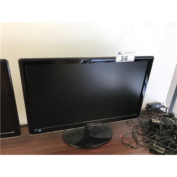 SAMSUNG 27" LCD MONITOR