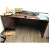 Image 1 : MAHOGANY 5' S.P. DESK AND 2 CREDENZAS