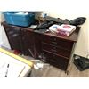 Image 3 : MAHOGANY 5' S.P. DESK AND 2 CREDENZAS