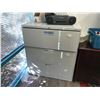 Image 2 : GREY 6' X 3' EXECUTIVE DESK AND 3 DRW. GREY LATERAL FILE CABINET