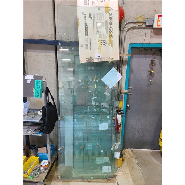 LOT OF ASSORTED SIZED GLASS