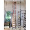 Image 1 : WERNER 30' FIBER GLASS EXTENSION LADDER