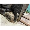 Image 2 : CROWN FC4500 4 STAGE ELECTRIC FORKLIFT, 258" LIFT HEIGHT, 4000 LB. LIFT CAPACITY, COMES WITH CHARGER