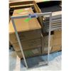 Image 2 : LARGE LOT OF ASSORTED WINDOW SCREENS
