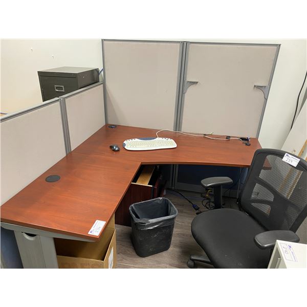 CHERRY 6' X 6' CORNER DESK WITH PRIVACY SCREENS