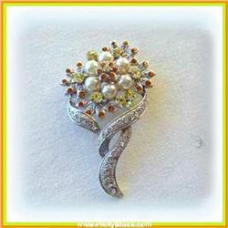 FLOWERS PEARLS PIN BROOCH SWAROVSKI CRYSTALS