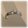 Image 1 : 10K GOLD GENUINE DIAMOND SOLITAIRE RING SIZE7