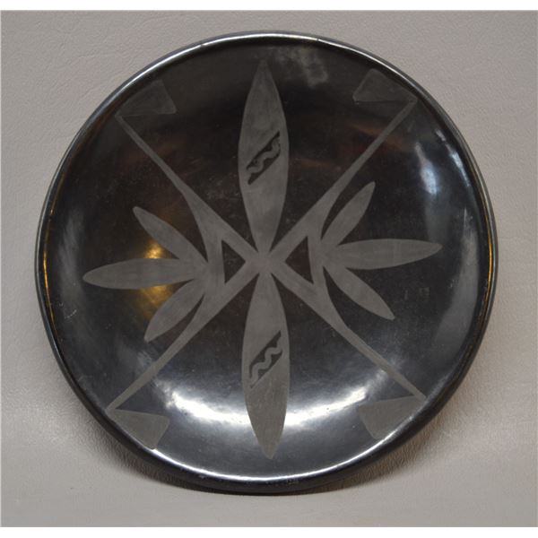 NATIVE AMERICAN SAN ILDEFONSO PLATE BY SANTANA AND ADAM