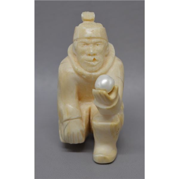 NATIVE AMERICAN ESKIMO IVORY CARVING
