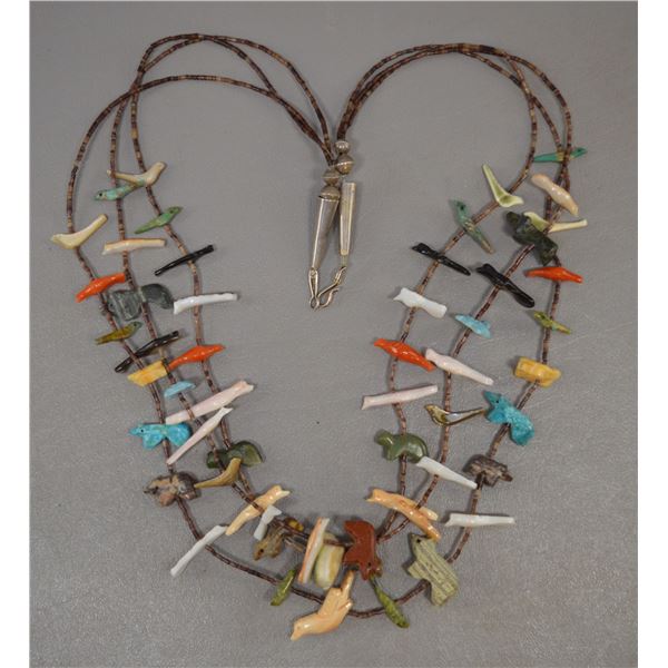 NATIVE AMERICAN SANTO DOMINGO FETISH NECKLACE