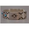 Image 2 : NATIVE AMERICAN NAVAJO SILVER BRACELET SIGNED GBE