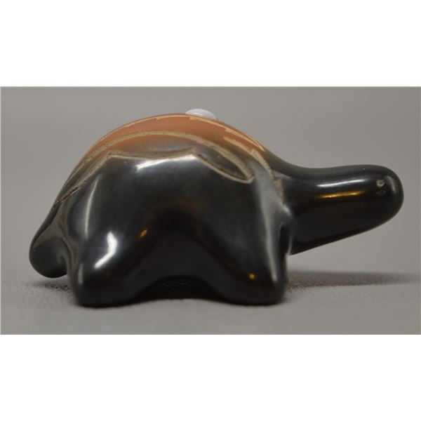 NATIVE AMERICAN SANTA CLARA POTTERY TURTLE BY GERI NARANJO