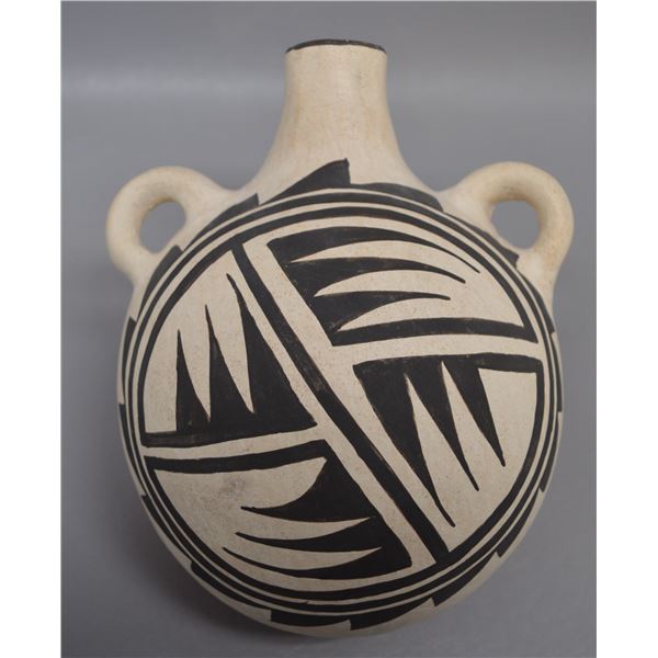 NATIVE AMERICAN ACOMA POTTERY CANTEEN BY FRANCES T PINO