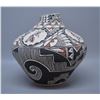Image 3 : NATIVE AMERICAN ACOMA POTTERY VASE BY L VALLO