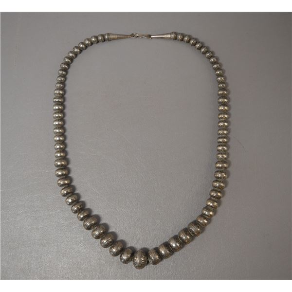 NATIVE AMERICAN NAVAJO SILVER BEAD NECKLACE