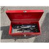 Image 1 : toolbox and contents