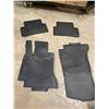 Image 1 : Mercedes car mats