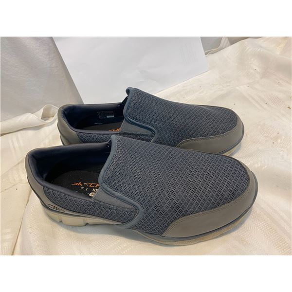 Sketchers size 8 wide fit