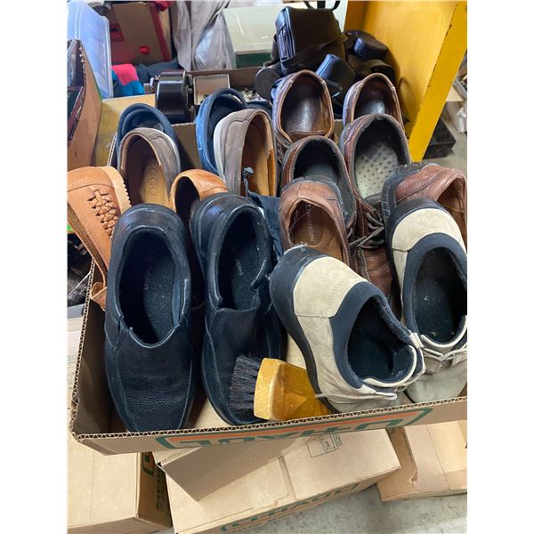 Lot of shoes size 8-9
