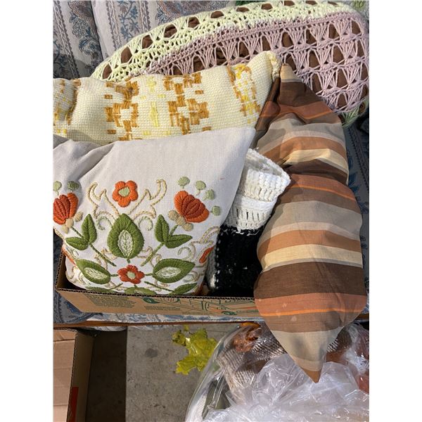 Vintage/retro yarn work