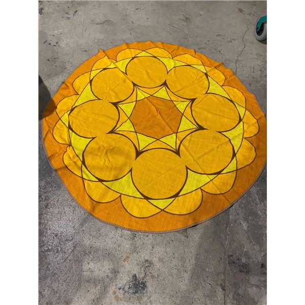 vintage/retro table cloth