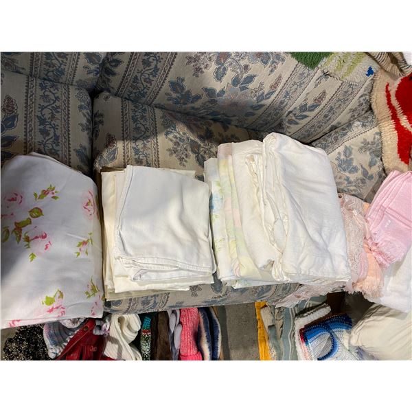 Lot of sheets and some towels