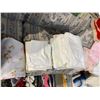 Image 1 : Lot of sheets and some towels