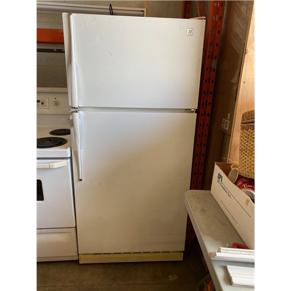 GE fridge