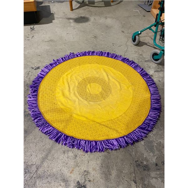 Vintage table cloth 4 feet to fringe