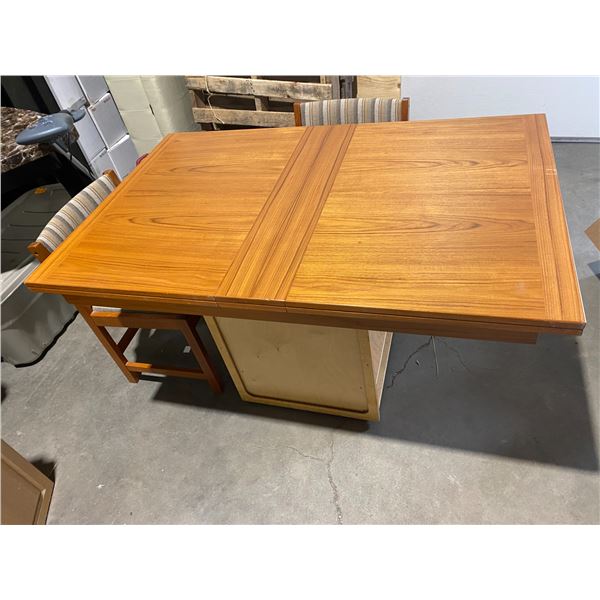 Teak table 4 chairs with slide out leafs missing bolts for assembly