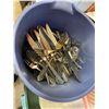 Image 1 : Bucket of flatware