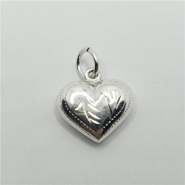 Heart pendant